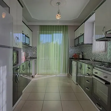 Detached With Private Pool In Calista 빌라