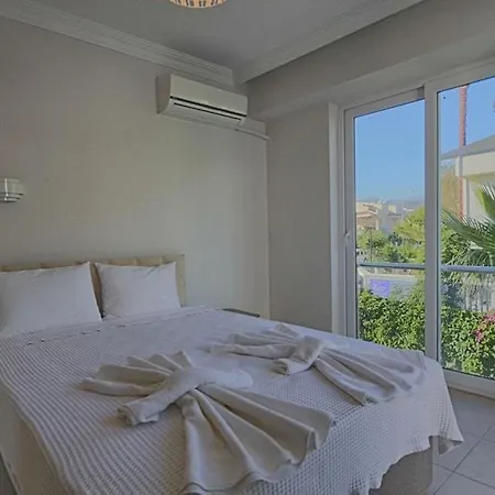 Detached With Private Pool In çalışta Villa Fethiye