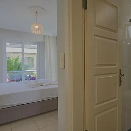 Detached With Private Pool In Calista * فتحية