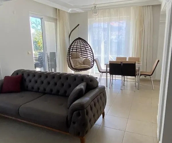 Detached With Private Pool In Calista Villa